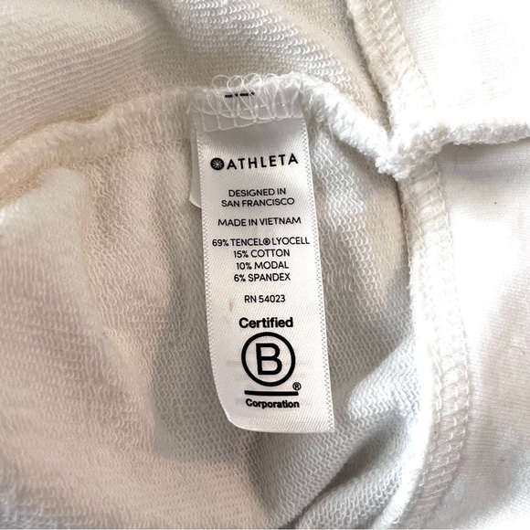 Athleta Women's White Lightweight Asymmetrical Hoodie Size Medium - Picture 9 of 10